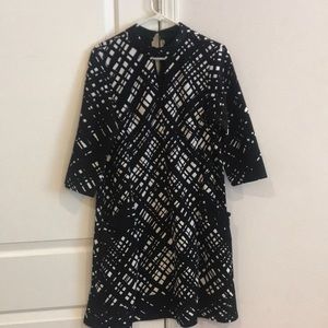 Black and White Knee Length Dress with Pockets!